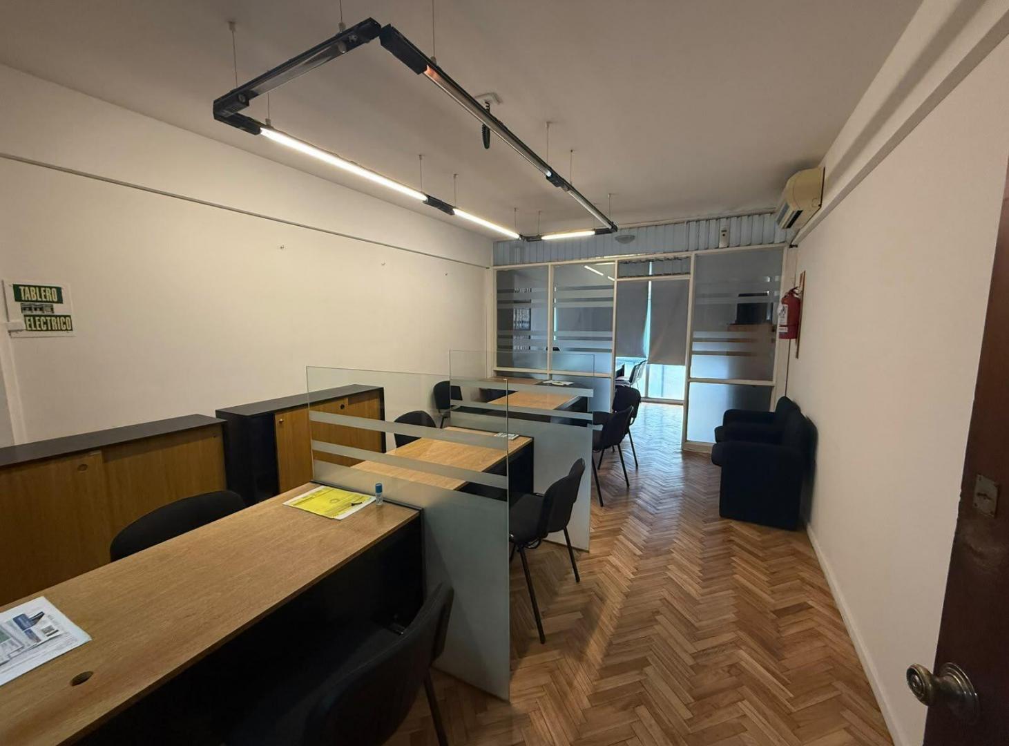 Foto de OFICINA EN VENTA MICROCENTRO, imagen 3