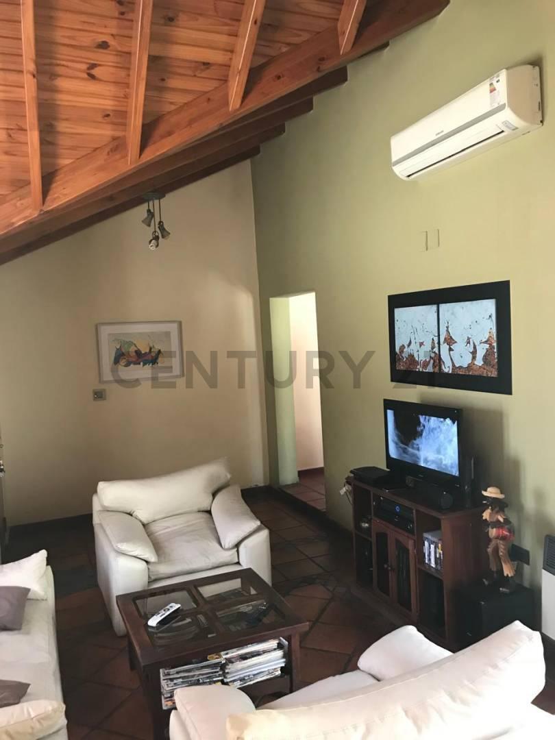 Century21lopez Vende Casa B° Cementista 2 3
