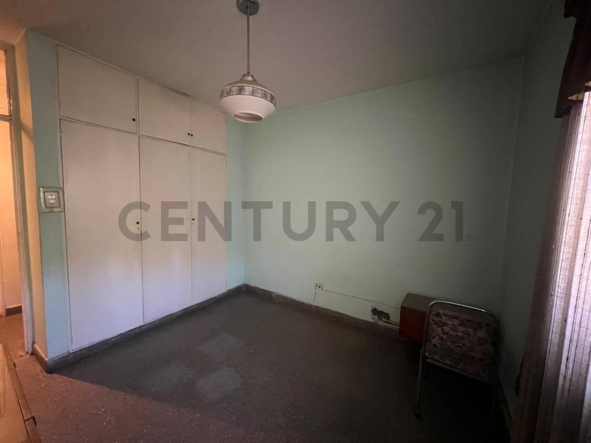 Century21lopez Vende Dpto en Torre 6 del Barrio Unimev 4