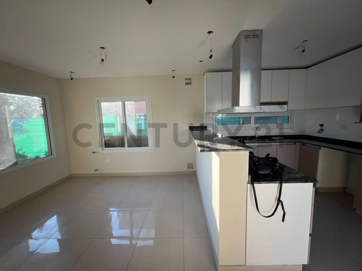 Century21lopez Vende Casa a Estrenar en B° Las Cortaderas 2 4