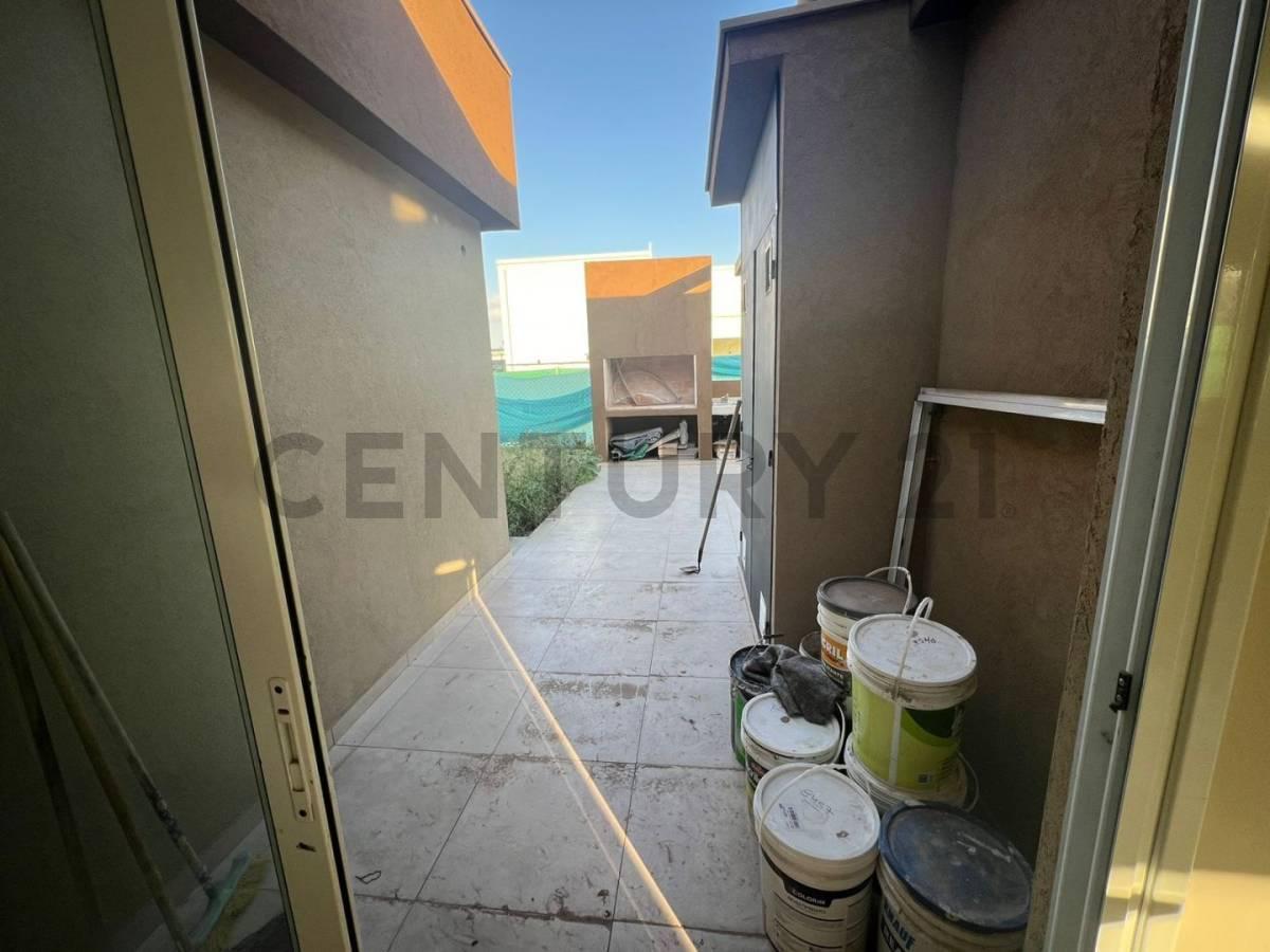 Century21lopez Vende Casa a Estrenar en B° Las Cortaderas 2 2