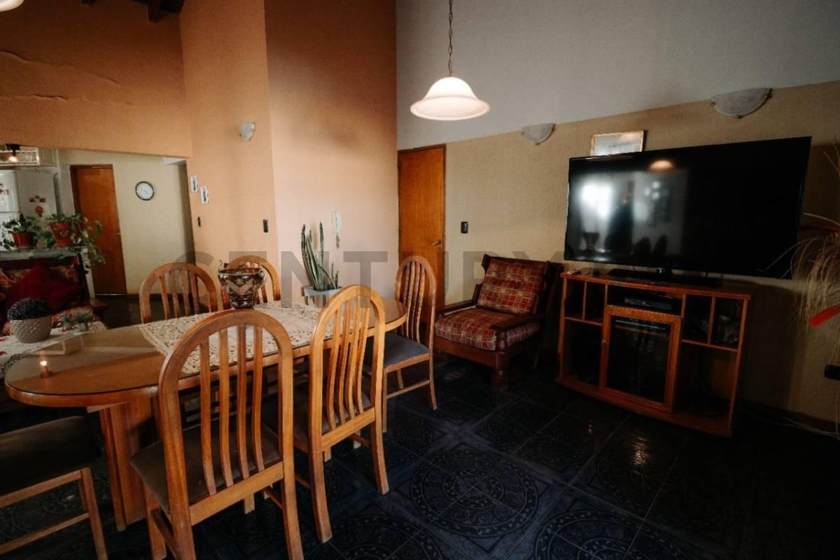 Venta de Casa en Barrio Las Magnolias, Villa Nueva Guaymallén Mendoza. 1