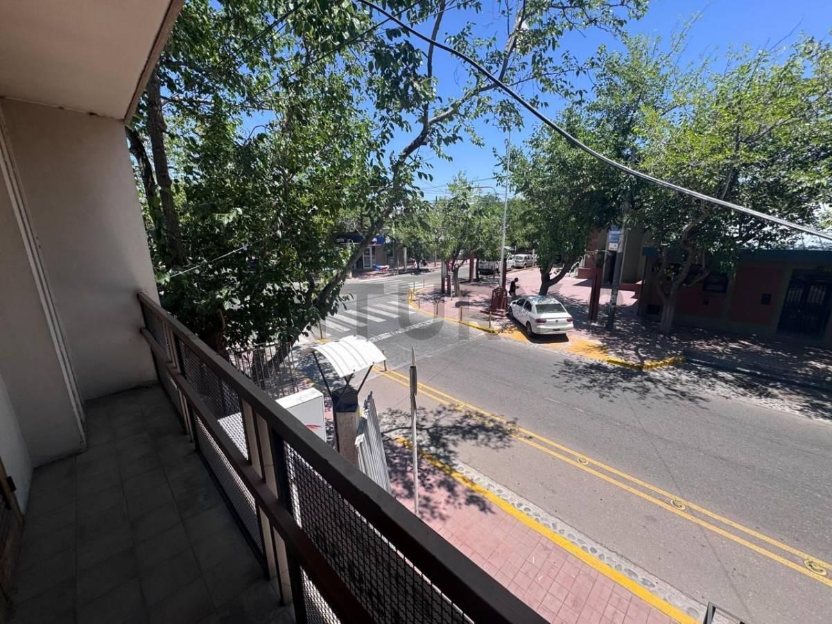 Venta de Departamento de 5 Ambientes en Villa Nueva, Guaymallen. 3