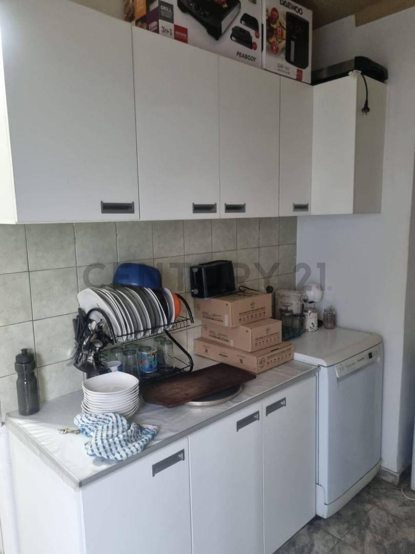 Century 21 Lopez Vende Casa con Departamento Interno, Muy Bien Ubicada, Ideal Para Emprendimiento. 3