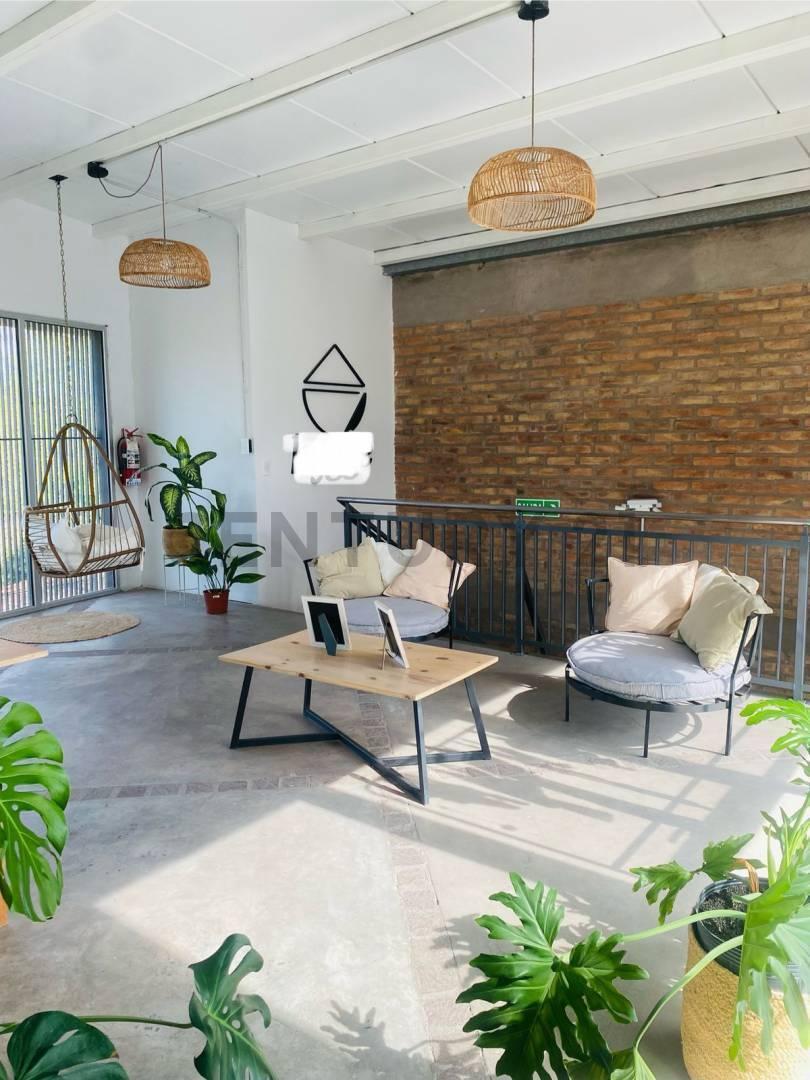 Venta Oficina Comercial con Vista Al Corredor del Oeste 1
