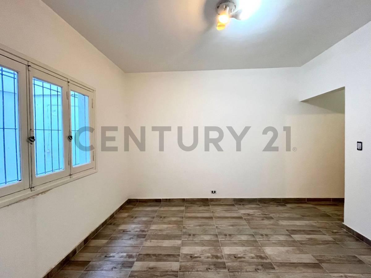 venta de Departamento 2 Dorm., Microcentro Mendoza century 21 Lopez Ofrece a La. 1