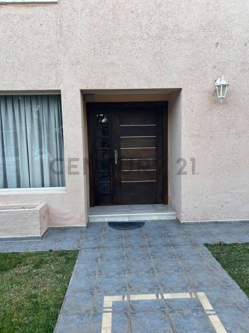Venta de Casa Barrio Privado Aldea de Torre Blanca, Kilometro 11 Rodeo de La Cruz, Guaymallén. 1