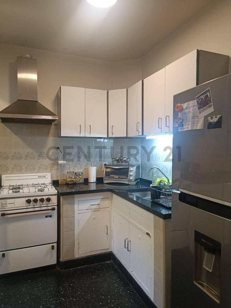 venta de Departamento Frente a La Plaza España, Mendoza . 4
