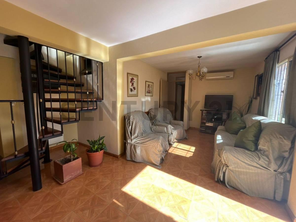 Venta Casa en Las Heras 3 Dorm. 5