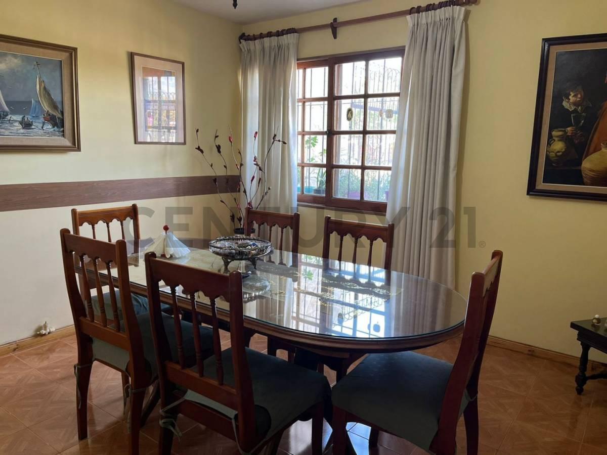 Venta Casa en Las Heras 3 Dorm. 1