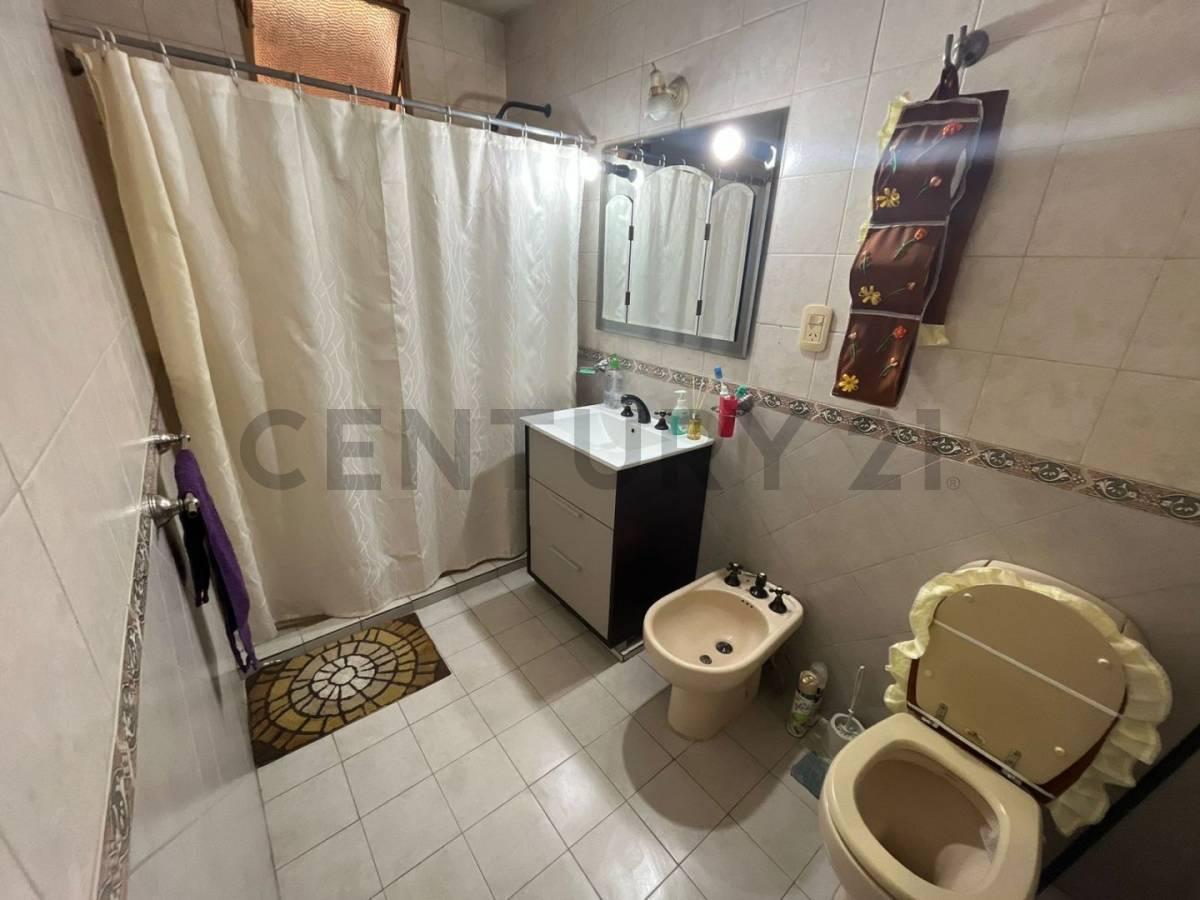 Venta Casa en Las Heras 3 Dorm. 5