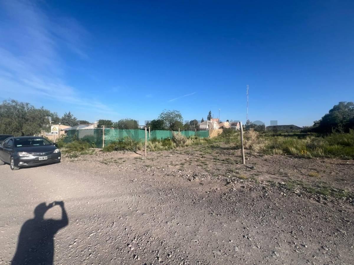 Century21lopez Vende Lote Central de 1500 m en Barrio Nuevas Quintas 4