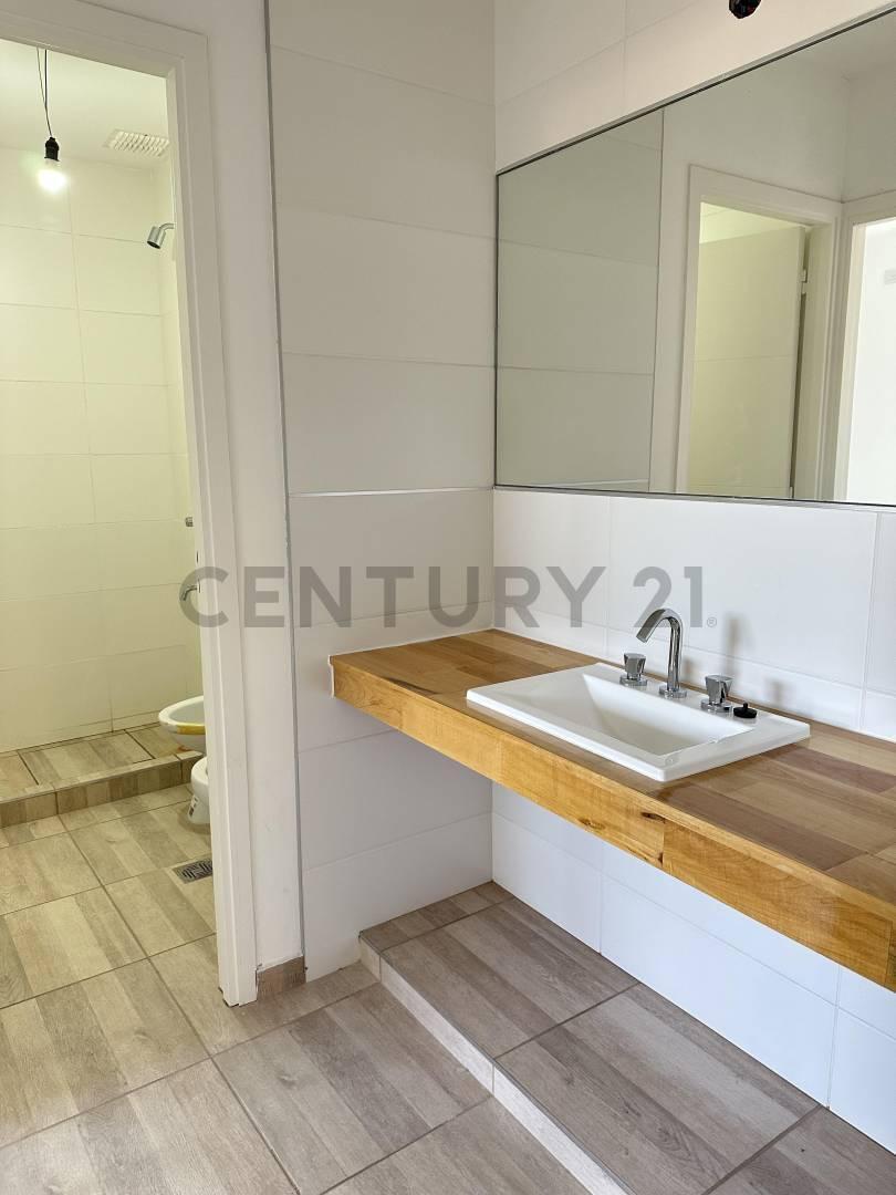 Venta de Dos Departamentos. Ciudad de Mendoza. 2