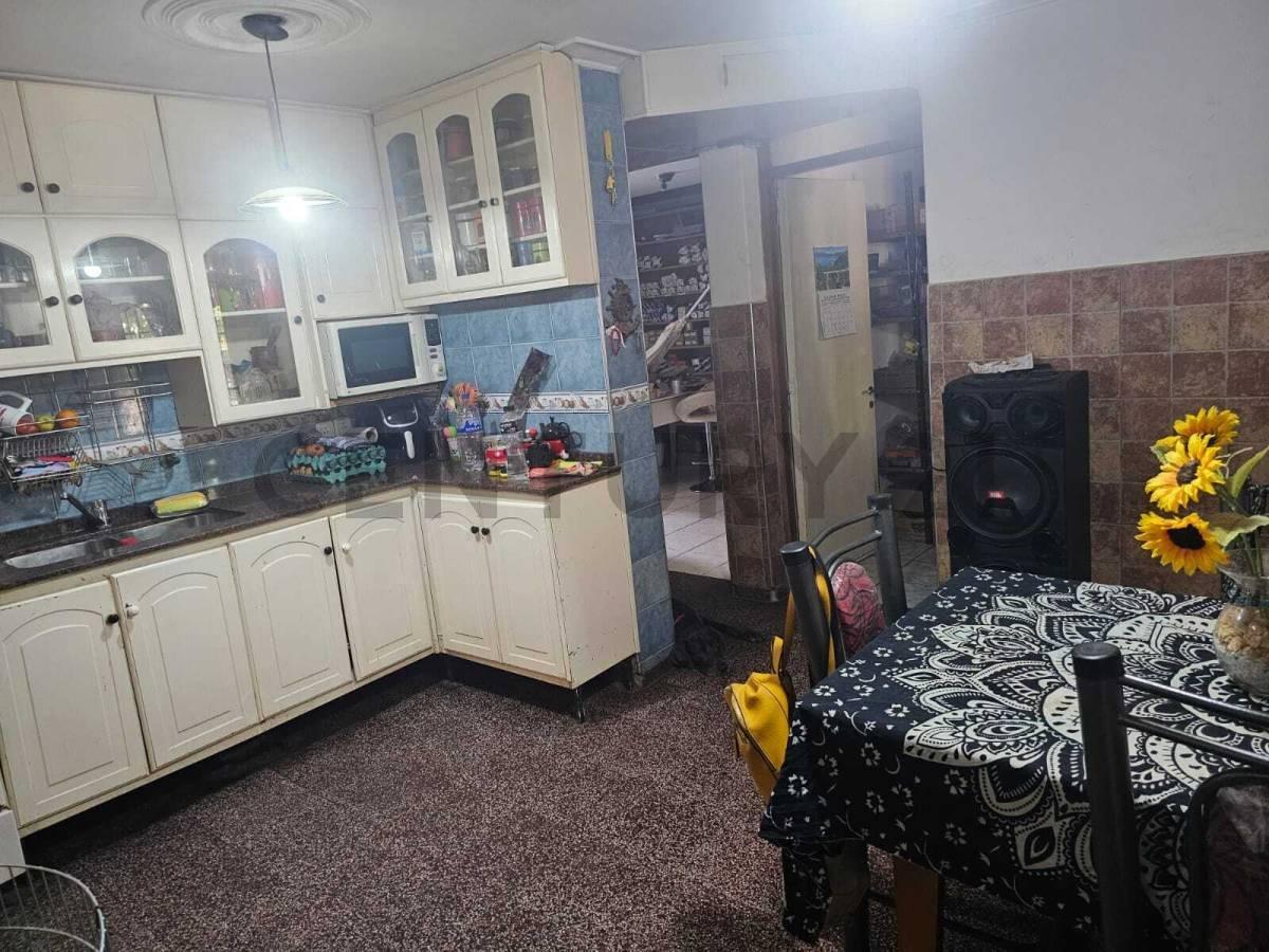 Century21lopez Vende Casa en Barrio 8 de Mayo 1