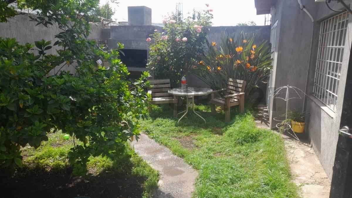 Century21lopez Vende Casa en Barrio 8 de Mayo 4
