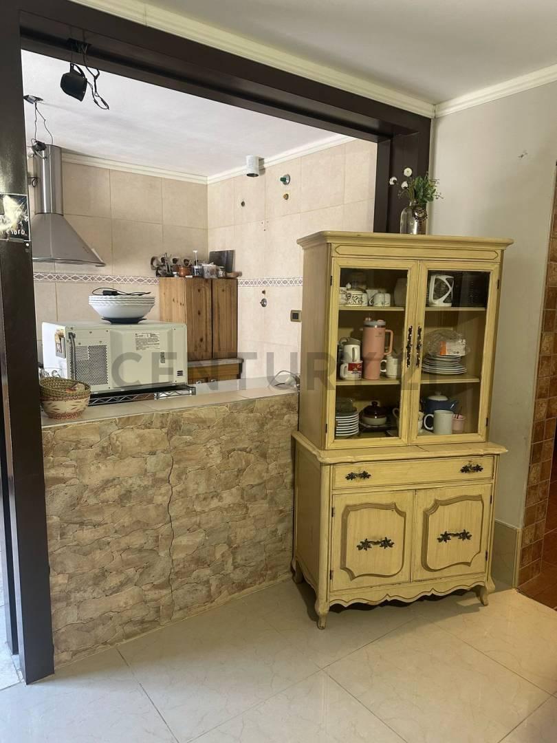 Century21 López Vende Casa en Bombal Sur, Godoy Cruz. Zona Hospital Español. 5
