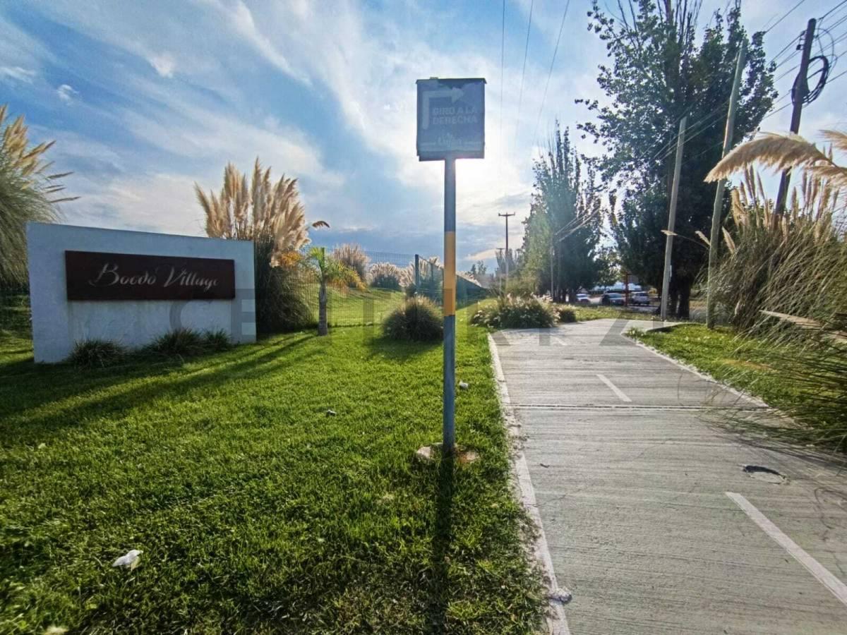 Venta de Casa en Pozo en Barrio Privado Boedo Village. 1