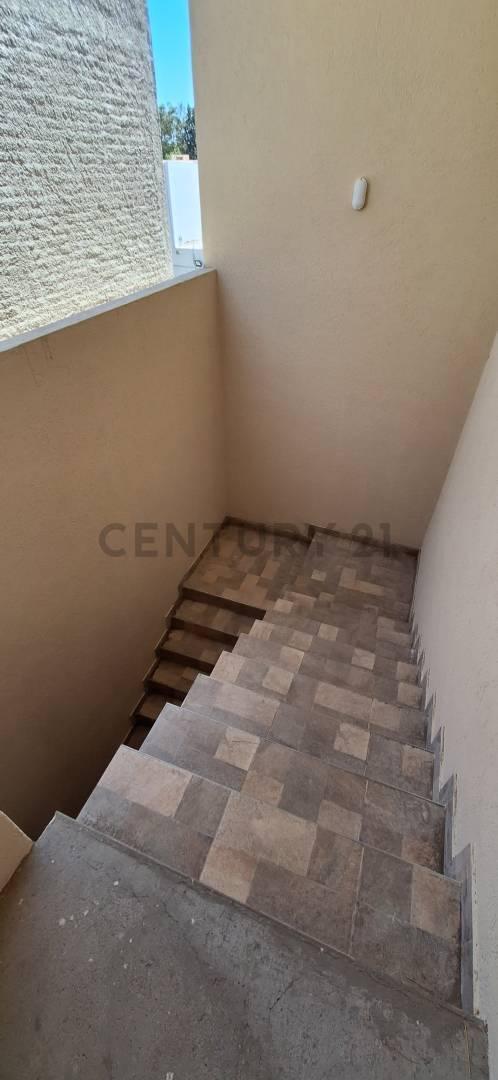 Venta Departamento 1º Piso - 2 Habitaciones y Cochera 5