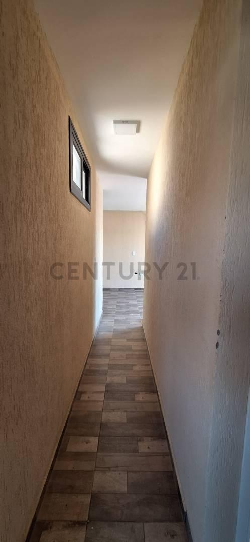 Venta Departamento 1º Piso - 2 Habitaciones y Cochera 3