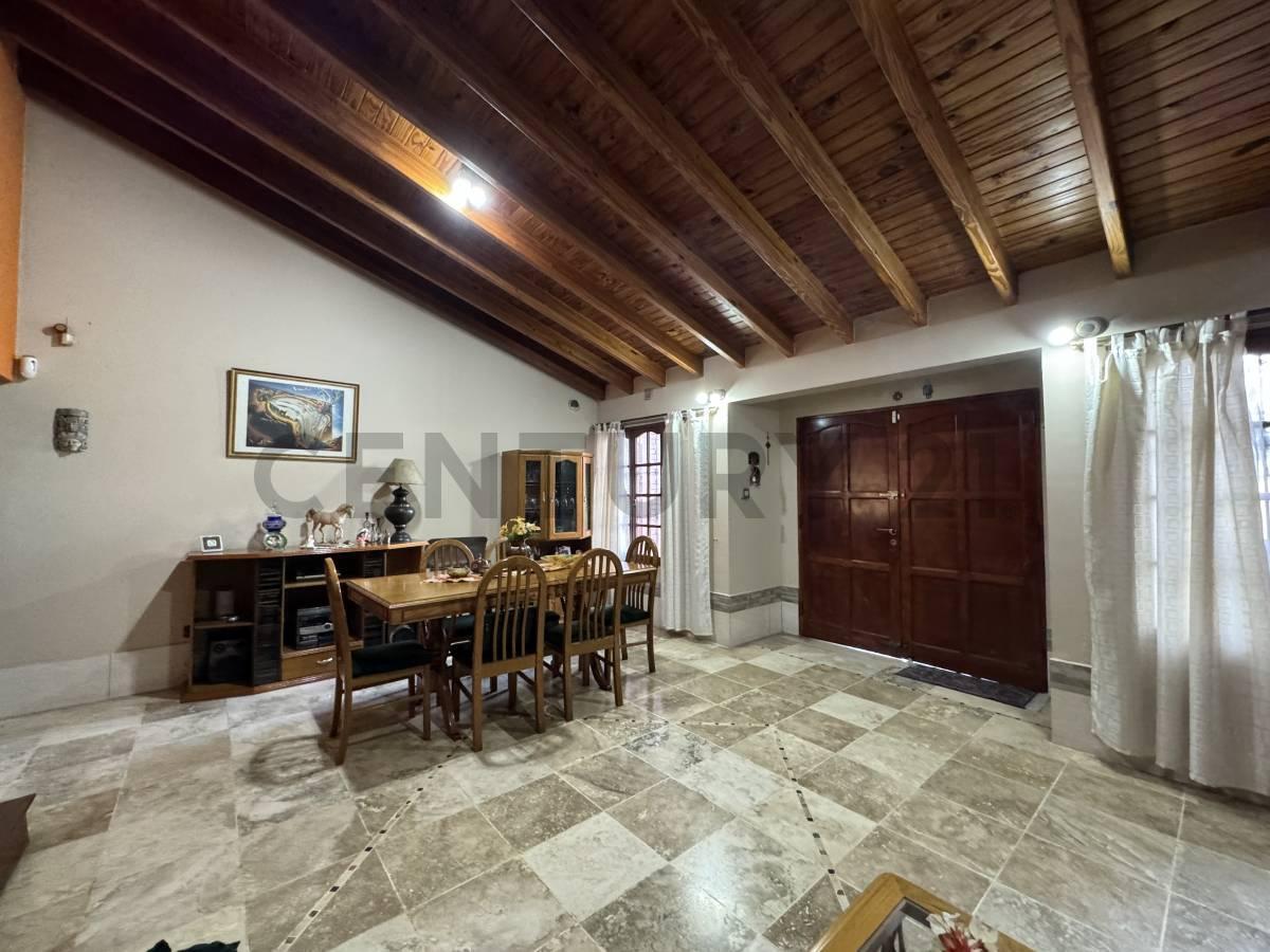 Se Vende Chalet en Alto Dorrego Excelente Ubicacion 2