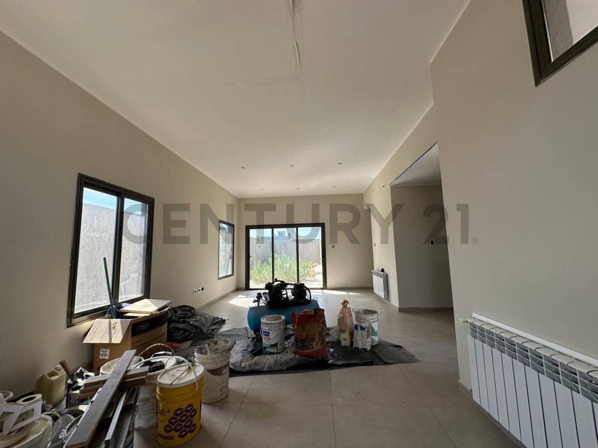 Casa a Estrenar en Venta Barrio Privado Guaymallen 4