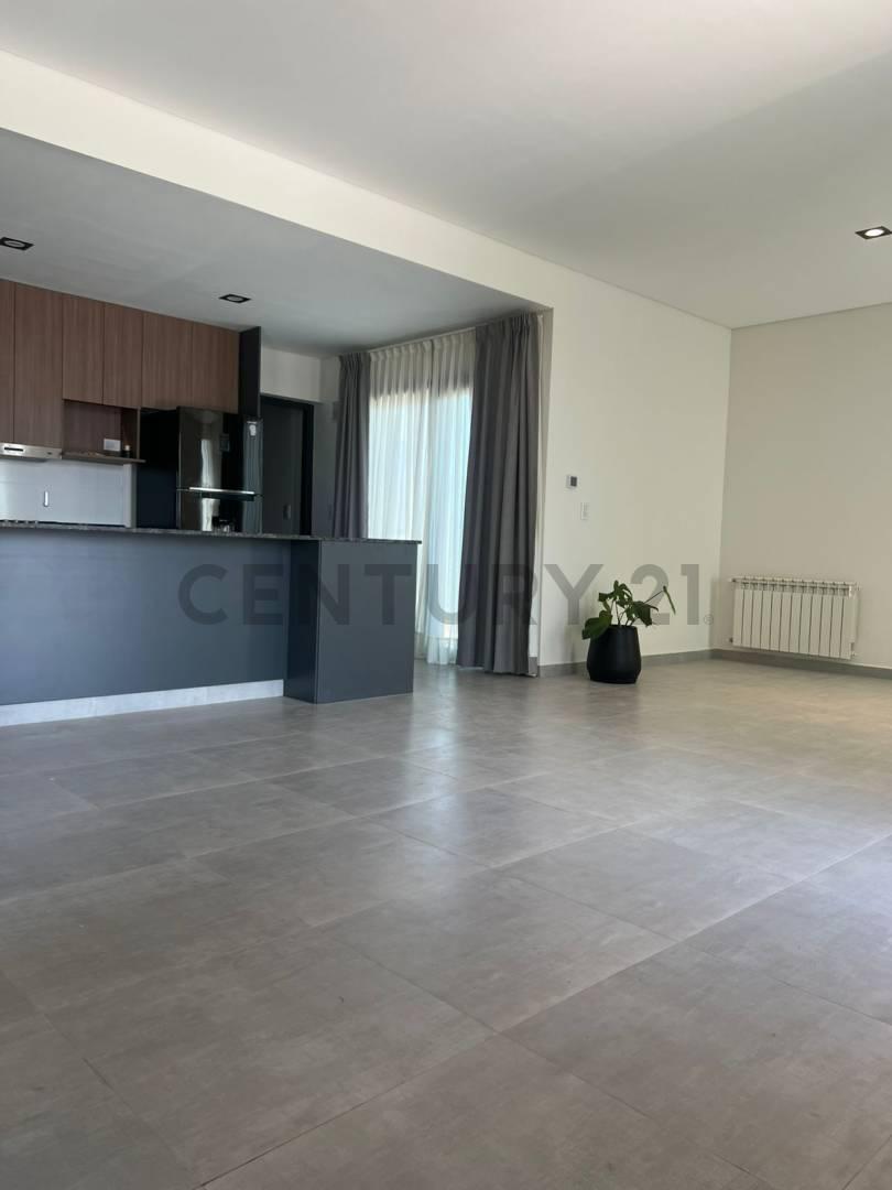 Venta Casa en Las Retamas, Rodeo del Medio 1