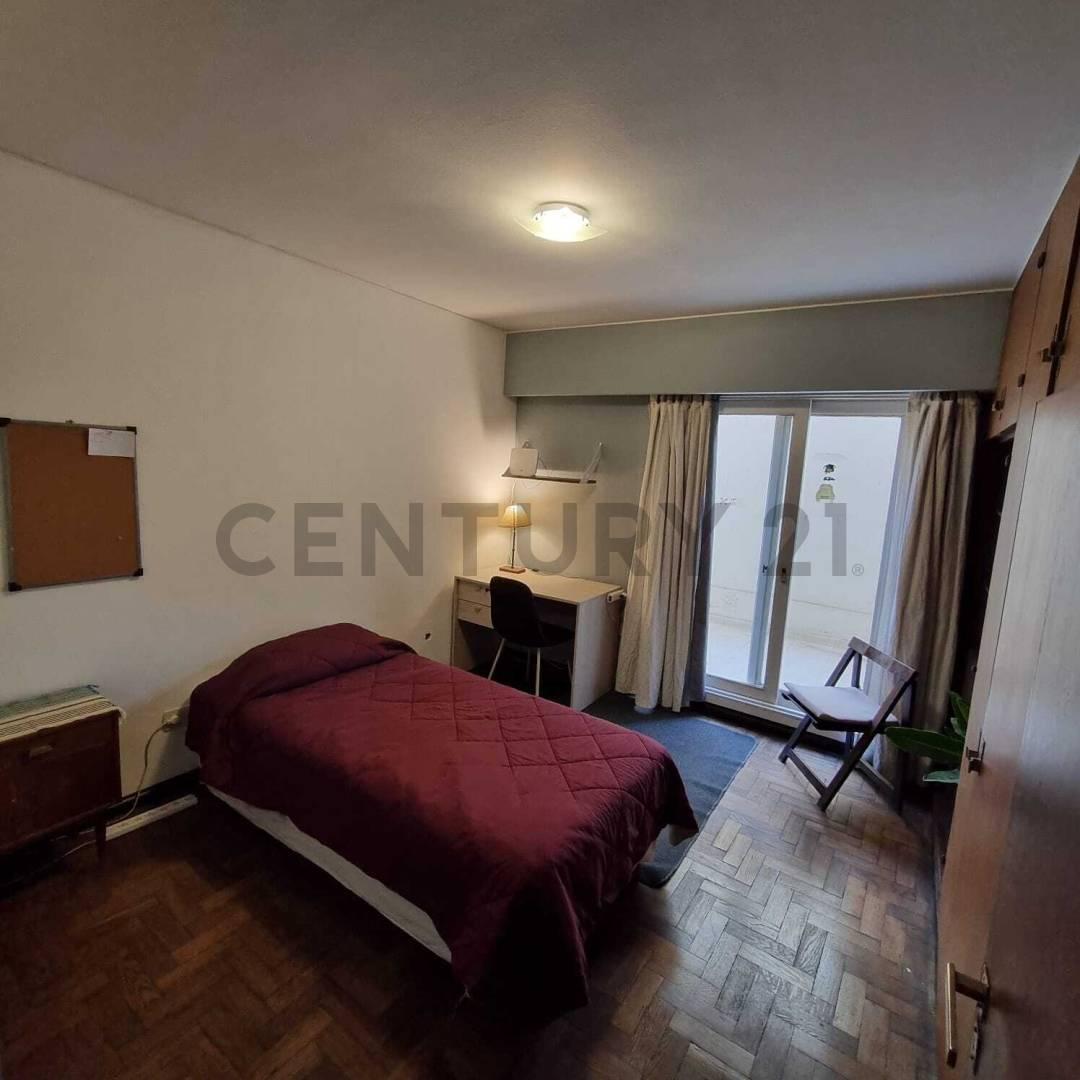 Venta Departamento Semipiso - Peatonal de Ciudad 3
