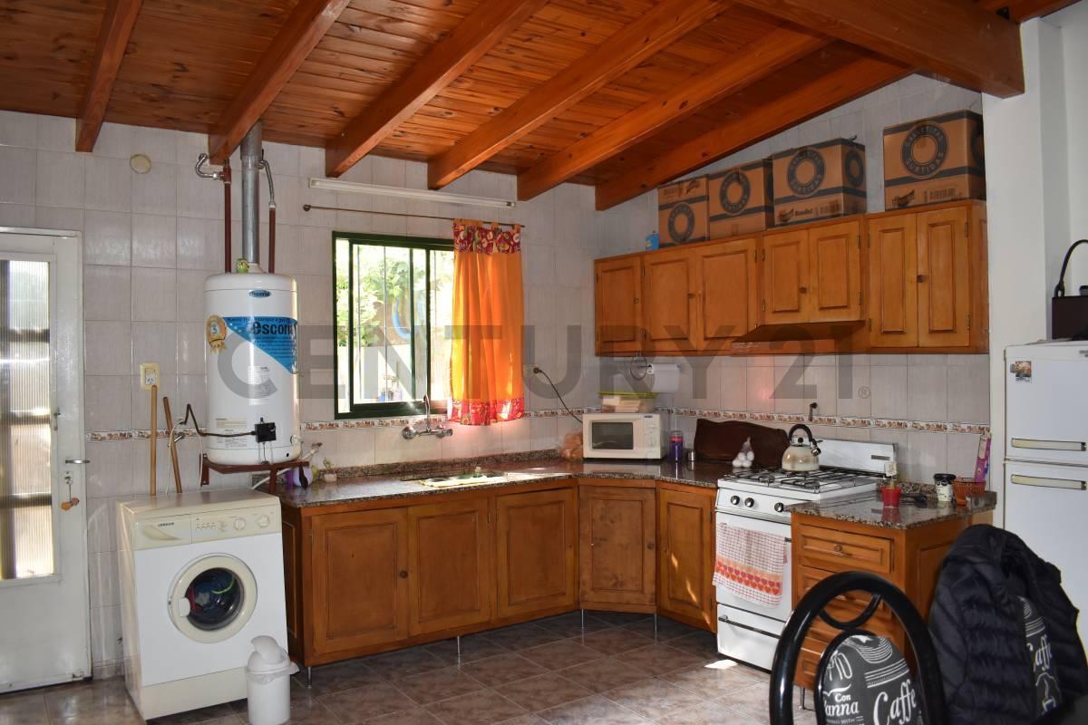 Se Vende Casa 2 Dorm. Apta a Credito - Godoy Cruz 1