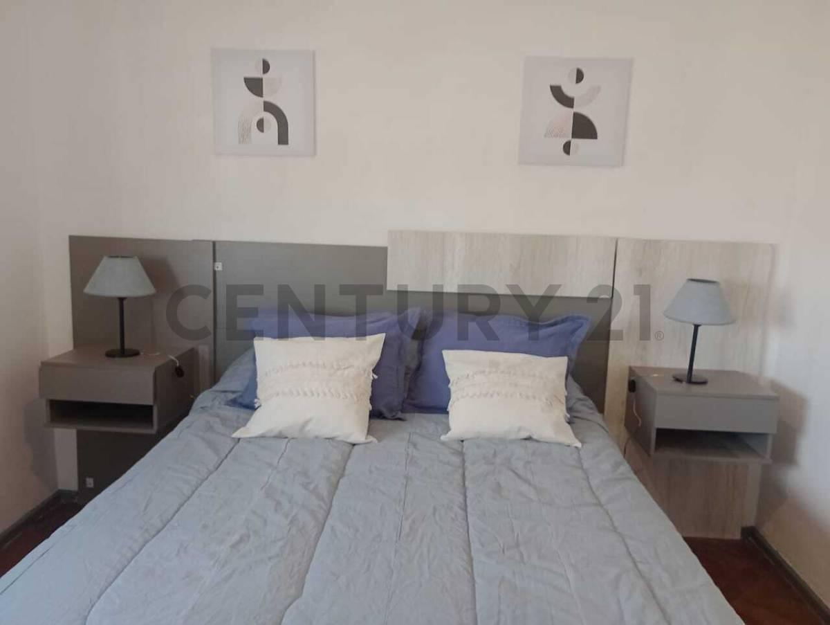Venta de Departamento. Calle Buenos Aires de Ciudad. 3