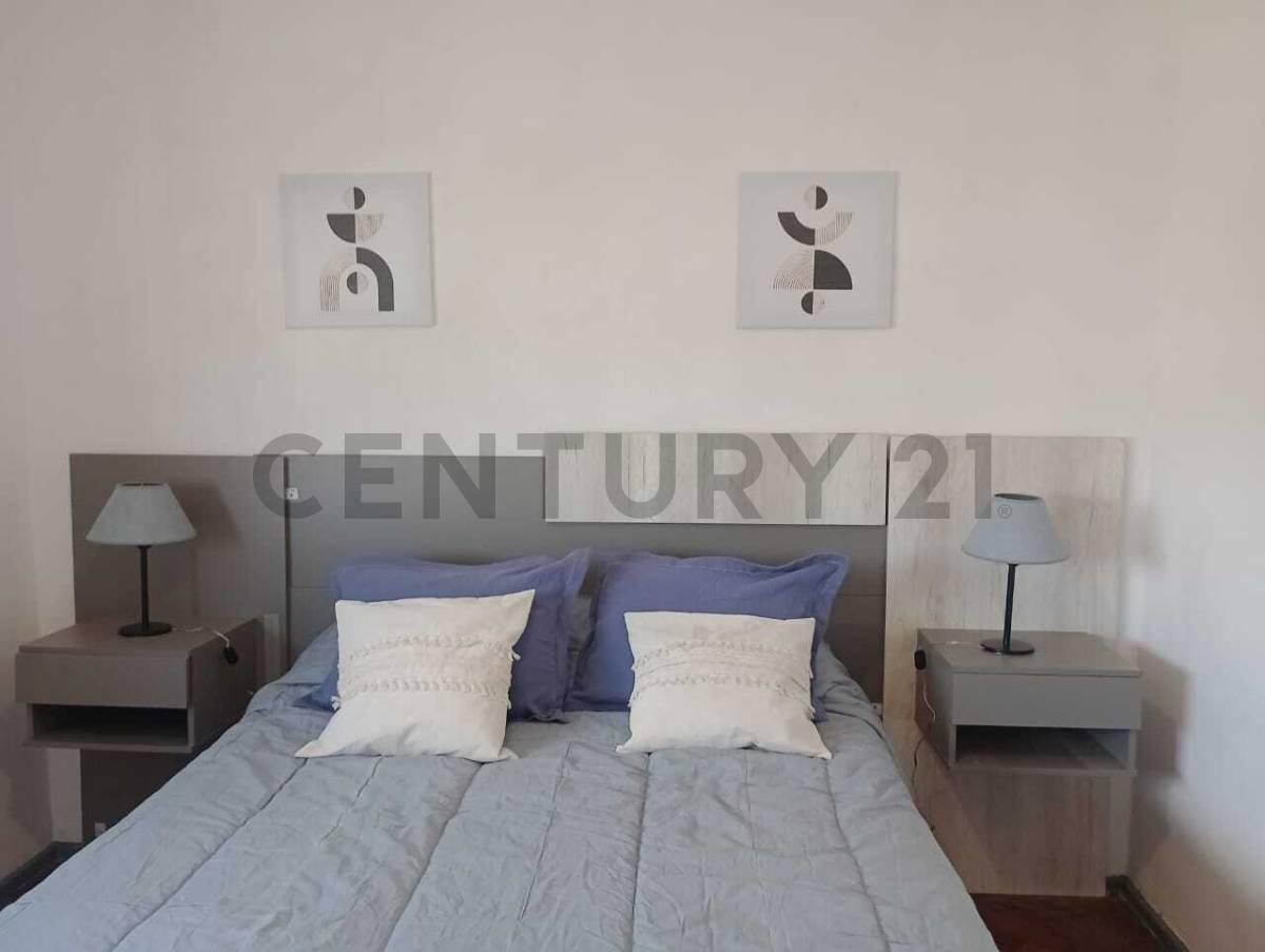 Venta de Departamento. Calle Buenos Aires de Ciudad. 5