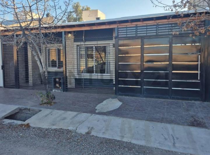 CASA EN VENTA COMPLEJO LA ESQUINA, GLLEN 2