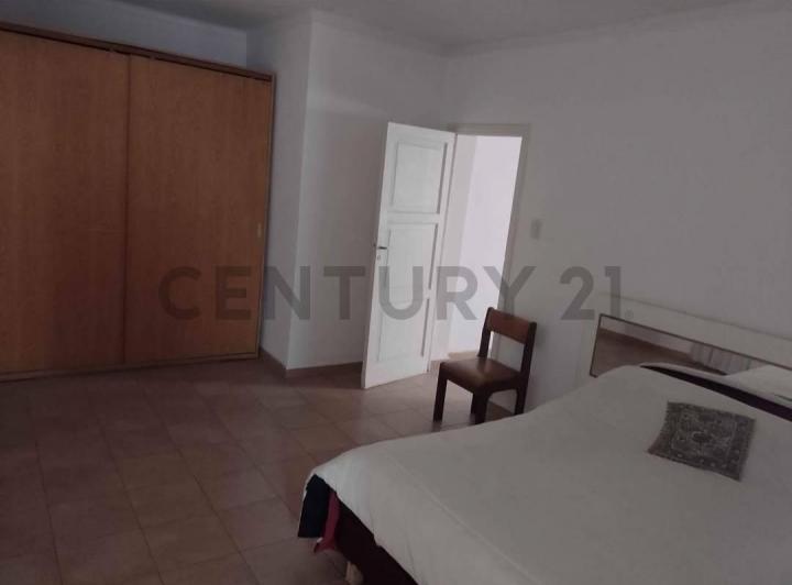 Se vende departamento zona parque central, primer piso 3