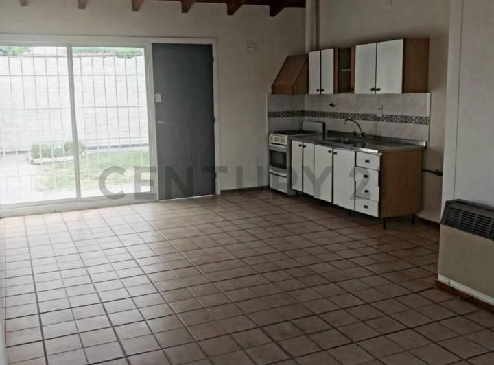 Century21Lopez vende casa en Barrio Valle Azul Apta Credito Hipotecario 3