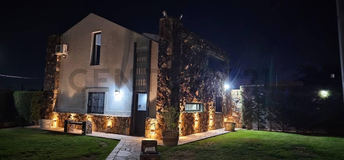 EXCELENTE CASA EN VENTA EN BARRIO ALTA MENDOZA – EL CHALLAO