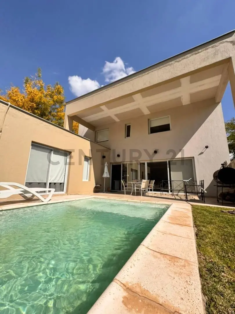 Casa en venta Lujan de Cuyo 8