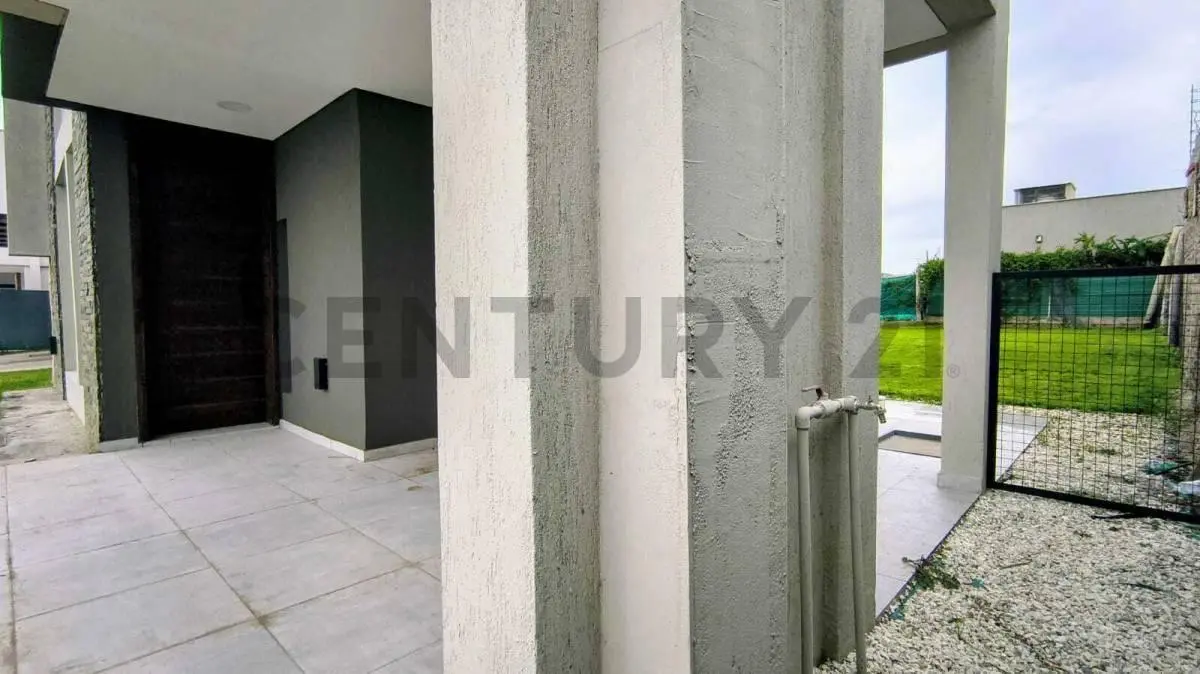 Venta de Casa Barrio Privado en Guaymallén 3