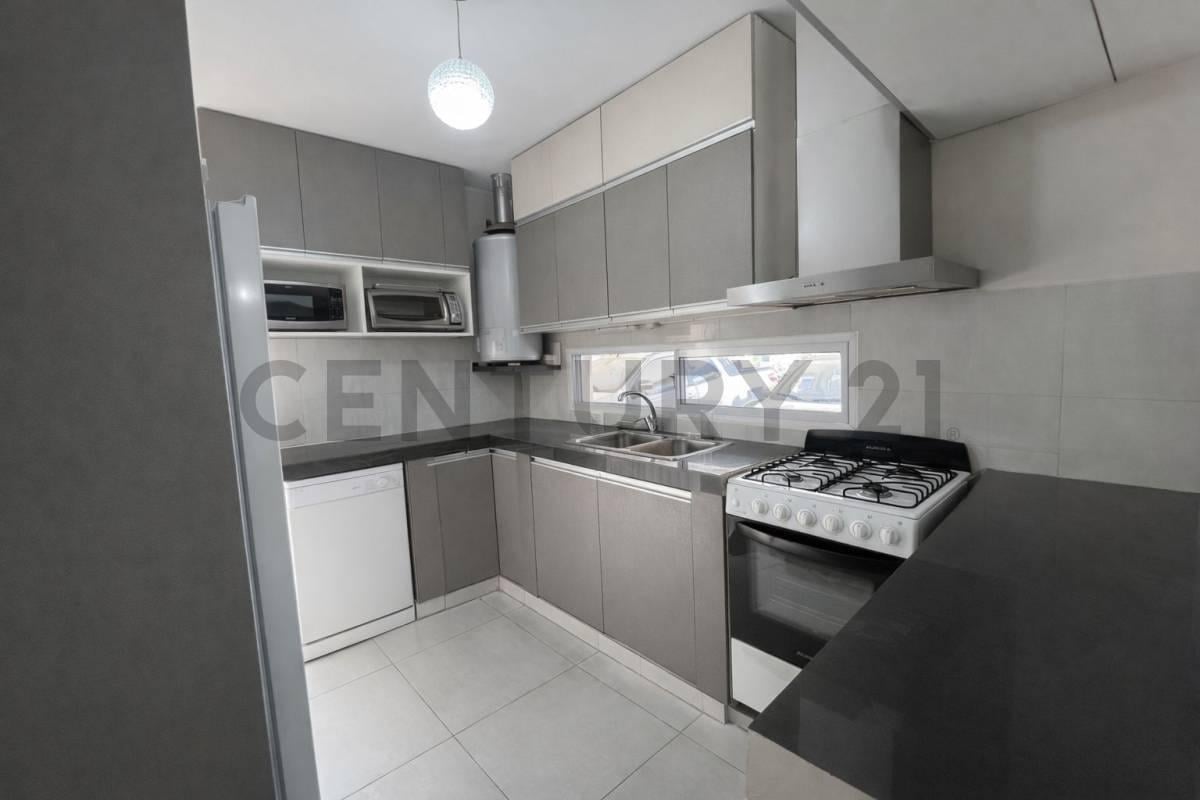 Casa en venta en Barrio Privado Villa Michelo – Amplia, moderna y funcional