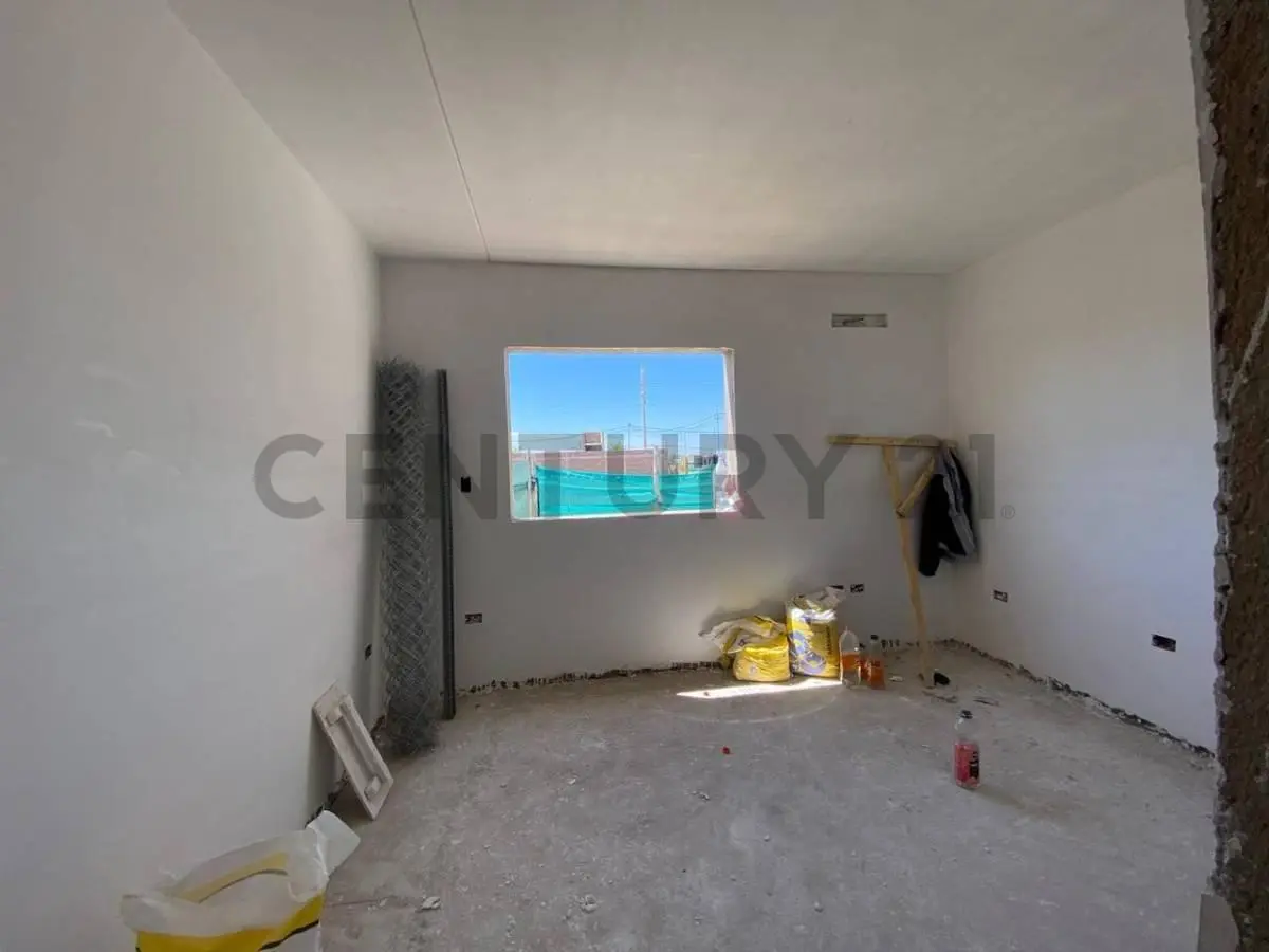 VENTA CASA EN POZO EN MAIPU BARRIO PRIVADO 5