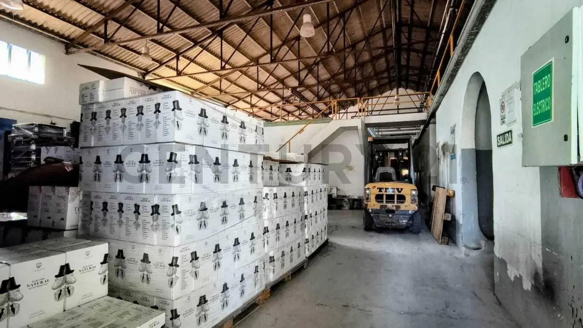 Venta de Bodega en Junín 5
