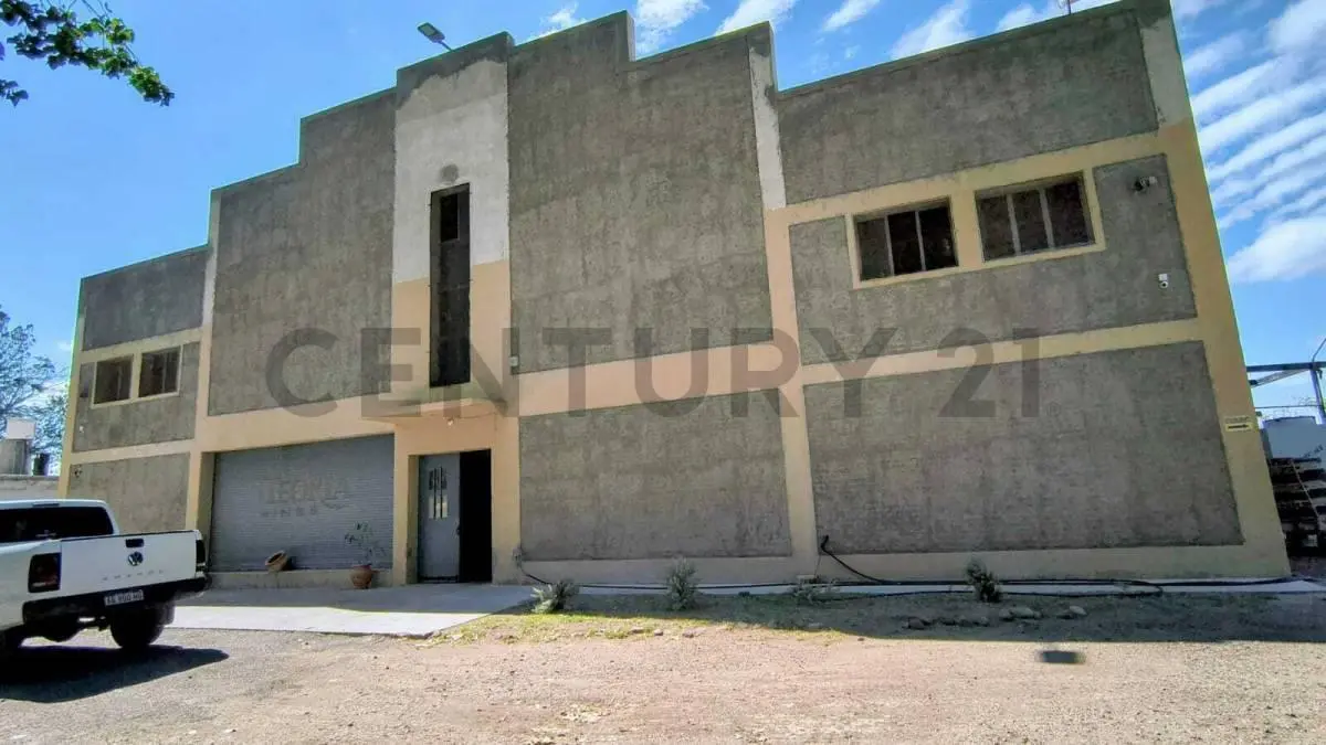 Venta de Bodega en Junín 2