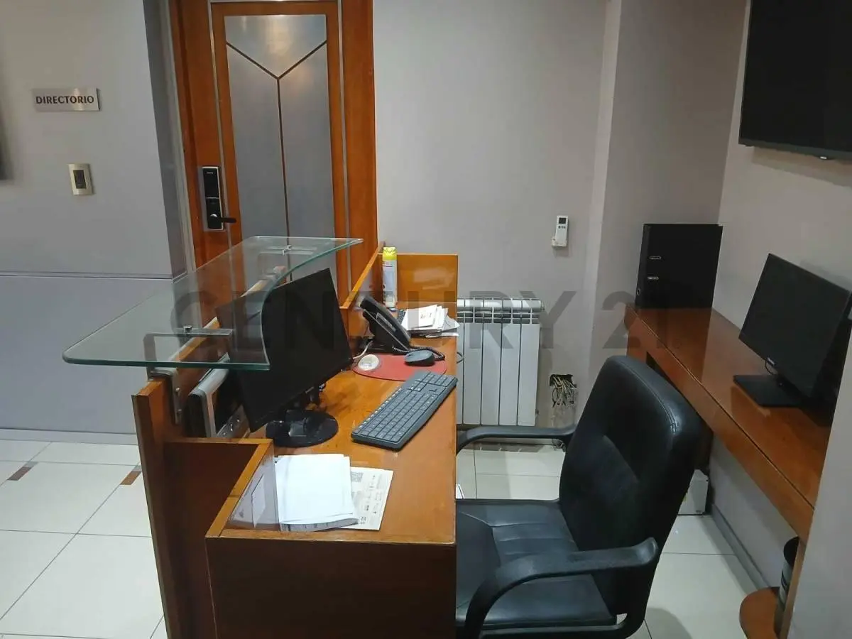 Edificio Corporativo en Venta. Totalmente equipado en Calle Paso de Los Andes 5