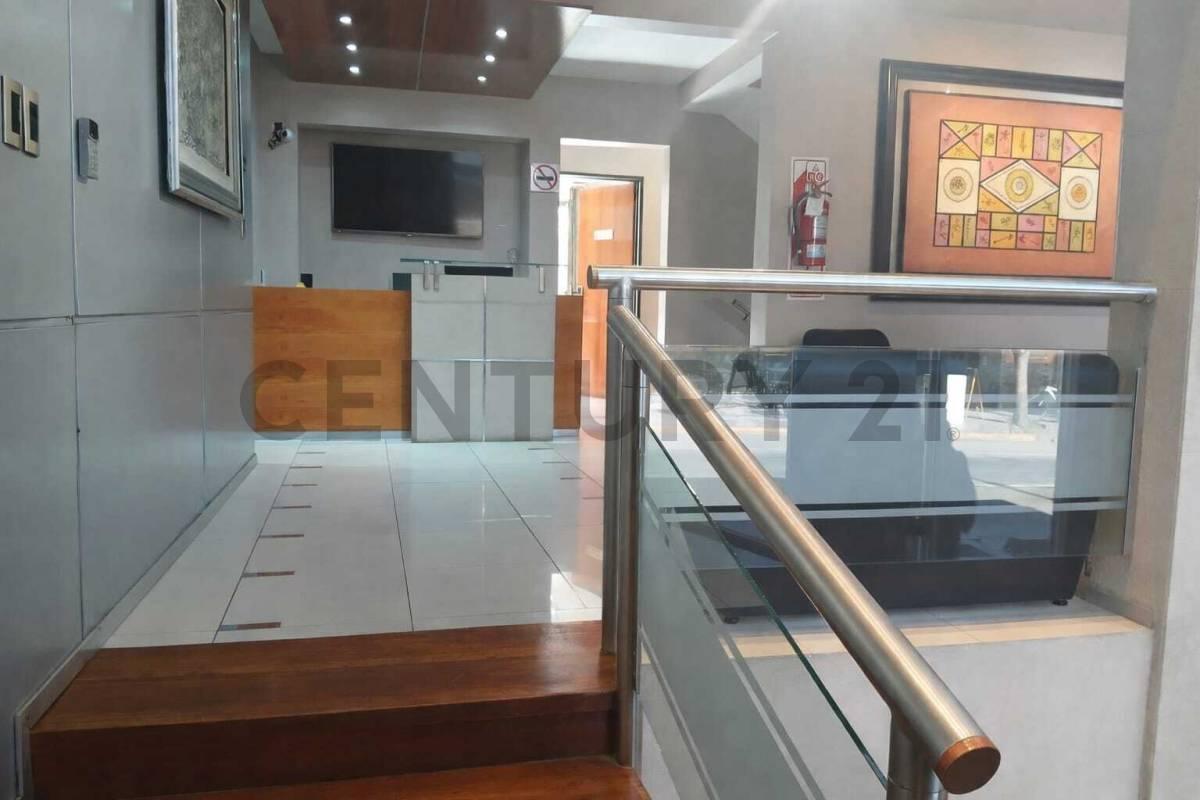 Edificio Corporativo en Venta. Totalmente equipado en Calle Paso de Los Andes