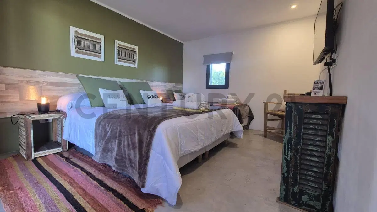 VENTA DE CASA PARA VIVIR Y CABAÑAS PARA FINES TURÍSTICOS - OPORTUNIDAD POR VIAJE AL EXTERIOR! 2