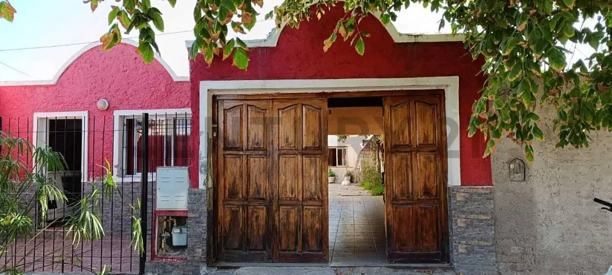 Century 21 vende propiedad con 3 departamentos en Tunuyán 3