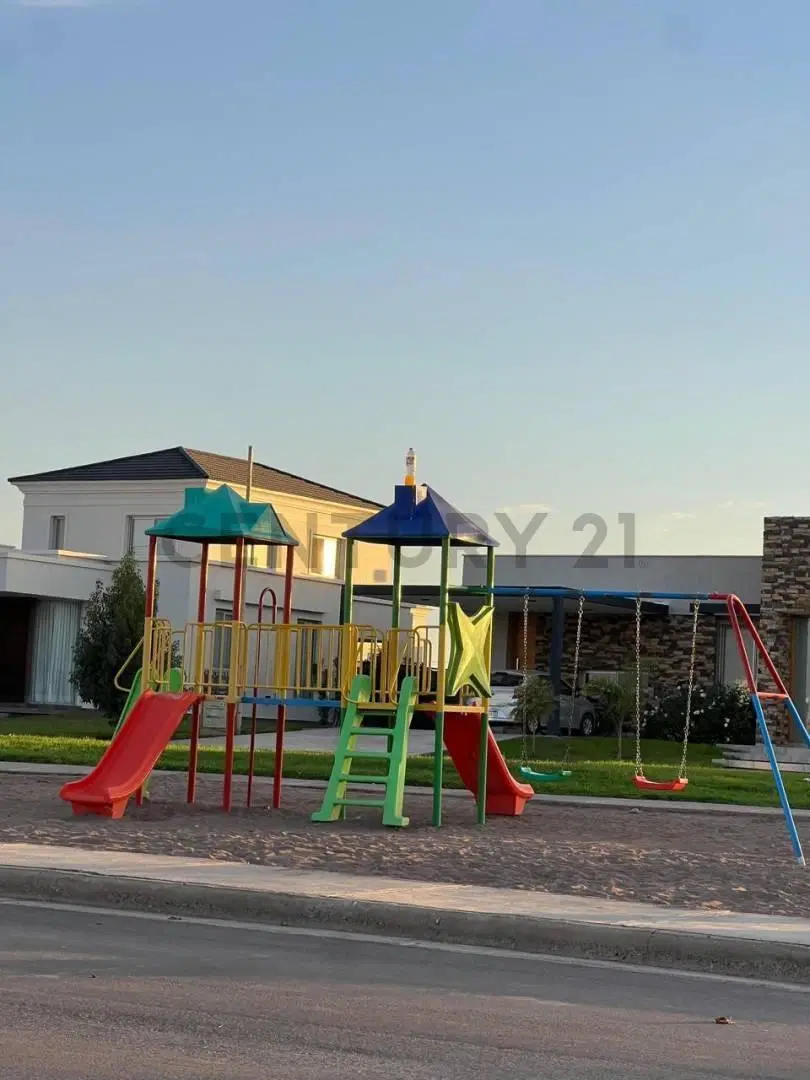 Venta de Lote en Las Retamas. Maipu. 5