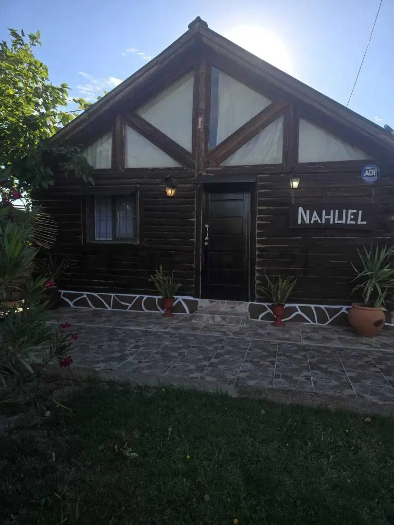 SE ALQUILA CASA. LUJAN 2