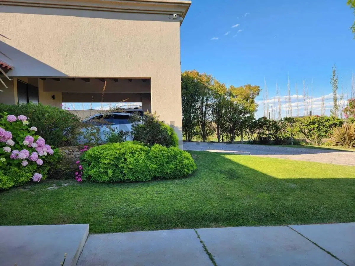 Venta de Casa. Rincón de Araoz. Drumond_Lujan de Cuyo. 2