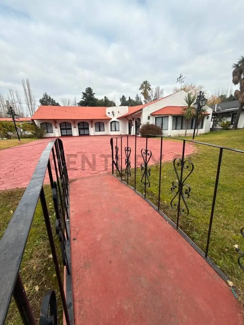 Venta Salon Lujan de Cuyo 5