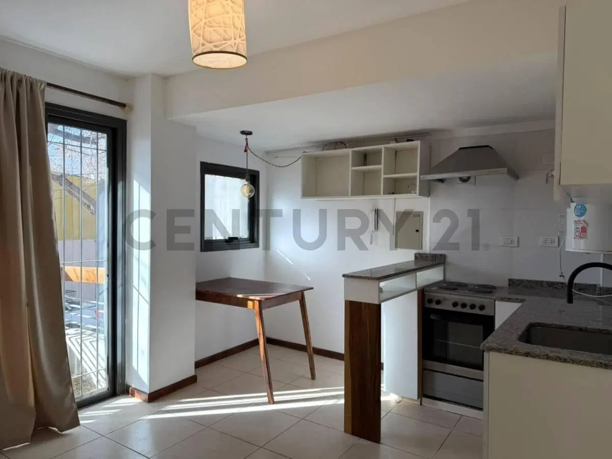 VENTA DEPARTAMENTO 1 HABITACION + COCHERA 4