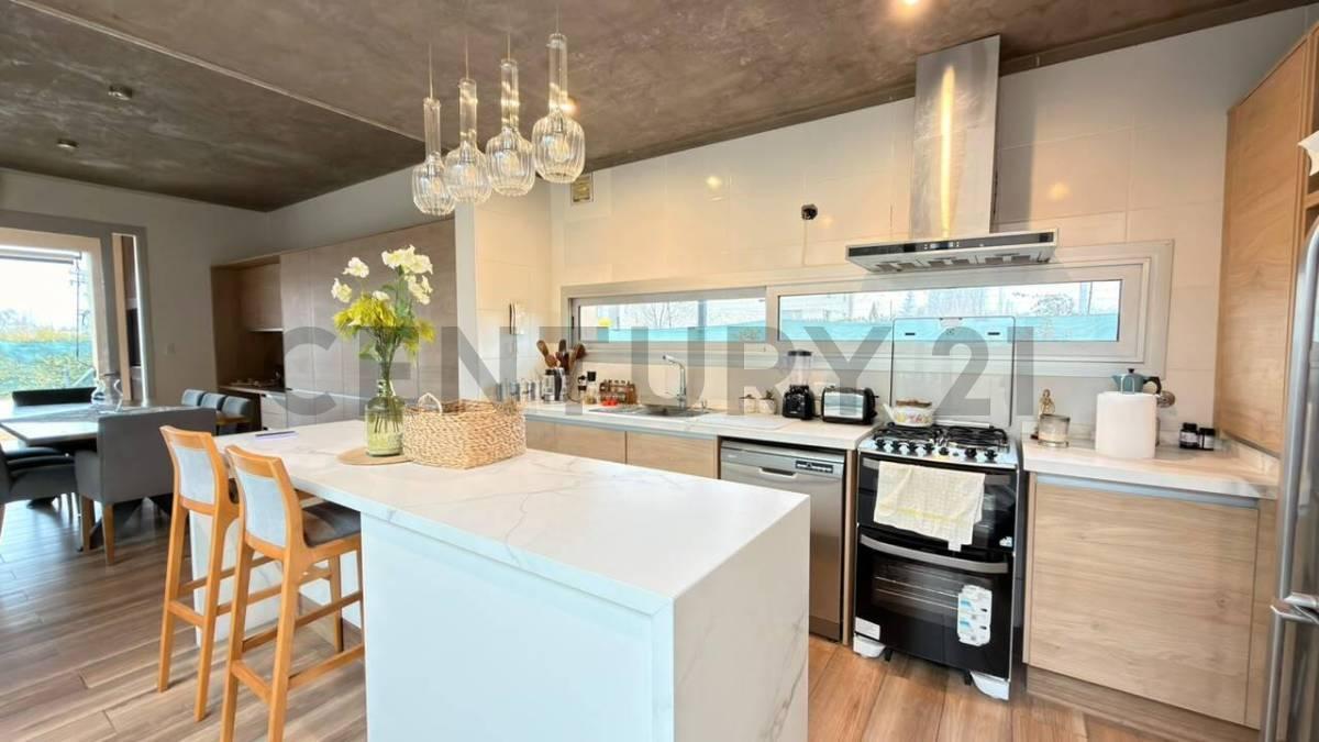Foto de CASA EN VENTA - BARRIO RINCON VIAMONTE, imagen 4